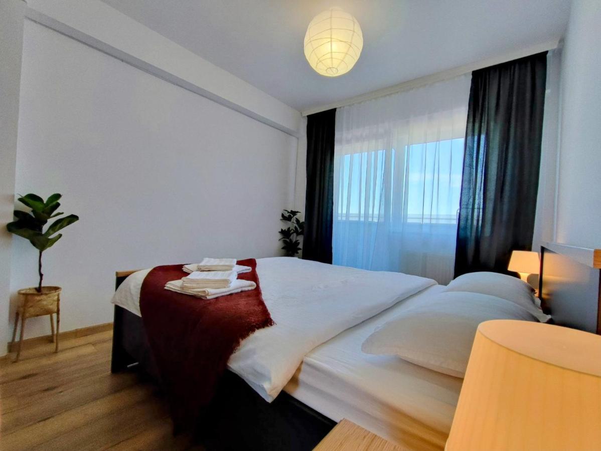River Side With Terrace Apartment Floresti (Cluj)